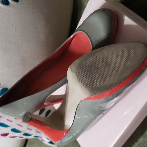 BANDOLINO Heels 👠 Worn Twice Size 11. Very Cute 😍 & Very Comfy. - Picture 2 of 6